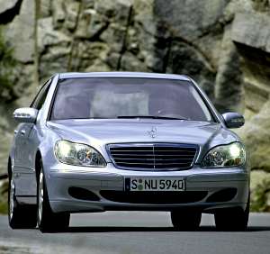 S 500 4Matic {W 220} picture
